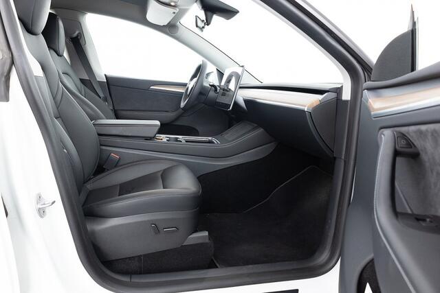 Tesla Model Y Long Range AWD 75 kWh | LEDER | PANORAMADAK *GOEDE VRIJDAG + 2e PAASDAG OPEN!*