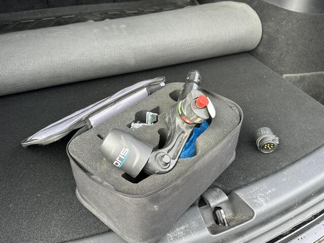 Tesla Model Y Long Range AWD 75 kWh SOH 88%|BTW|VAN ¤30.900,- NU VOOR SLECHTS ¤28.877,- Uw LENTEVOORDEEL ¤2.023,- | AFNEEMBARE TREKHAAK|DE HOOGVOLTACCU EN AANDRIJFLIJN GARANTIE TOT 2030 of 192.000KM| AUTOPILOT| STOEL+ STUURVERWARMING| ACHTERBANK VERWARMD