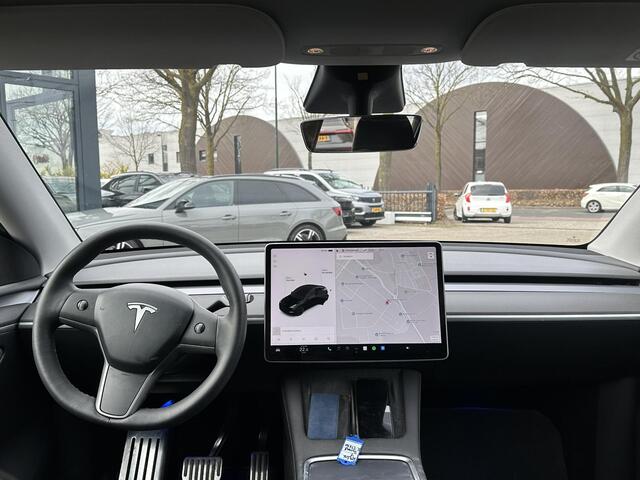 Tesla Model Y Long Range AWD 75 kWh SOH 88%|BTW|VAN ¤30.900,- NU VOOR SLECHTS ¤28.877,- Uw LENTEVOORDEEL ¤2.023,- | AFNEEMBARE TREKHAAK|DE HOOGVOLTACCU EN AANDRIJFLIJN GARANTIE TOT 2030 of 192.000KM| AUTOPILOT| STOEL+ STUURVERWARMING| ACHTERBANK VERWARMD