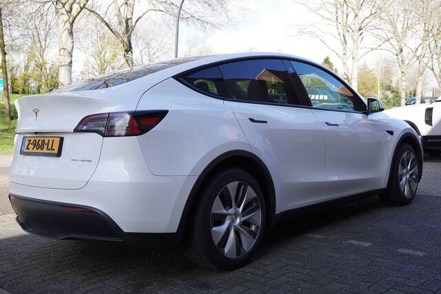 Tesla Model Y Long Range AWD 75 kWh / 93 SOH / BTW / Autopilot / Pano /Camera / Stoelverwarming /