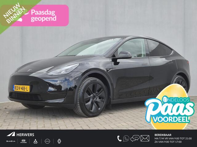 Tesla Model Y Long Range RWD 75 kWh Automaat / CCS snellader / Panoramadak / Trekhaak afneembaar / Basic Autopilot / Rondomzicht camera / Trekgewicht 1600 kg / Stuur- Stoel & Voorruitverwarming / Elektrische achterklep / Adaptief cruise control /