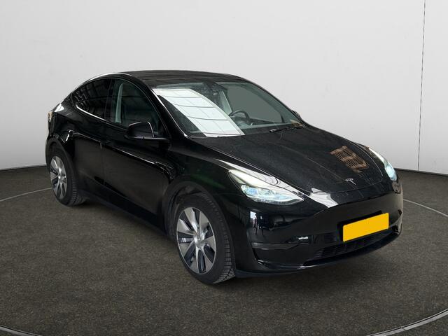 Tesla Model Y Long Range Dual Motor AWD 75 kWh SOH 88%, Panoramadak, Auto Pilot, 360 Camera, Stoelverwarming