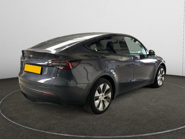 Tesla Model Y RWD 58 kWh SOH 97%, Panoramadak, Auto Pilot, 360 Camera, Stoelverwarming