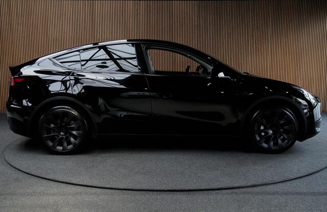 Tesla Model Y SOH: 94,7% Navi 360° Leer ACC Autopilot PDC Elektr. achterklep Stoelverwarmimg voor en achter Stuurverwarming Optie: Full Self-Driving Capability BTW auto