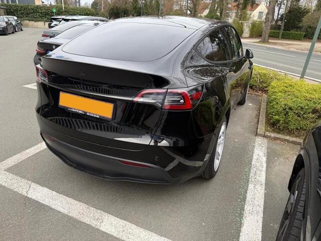 Tesla Model Y RWD 58 kWh FSD 3 | Autopilot | Pano | Leder