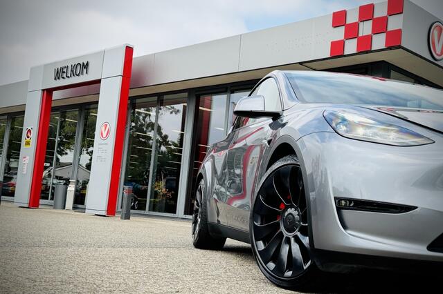 Tesla Model Y Performance AWD 75kWh Long Range | TREKHAAK | HW4 | SELF DRIVING