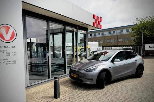 Tesla Model Y Performance AWD 75kWh Long Range | TREKHAAK | HW4 | SELF DRIVING