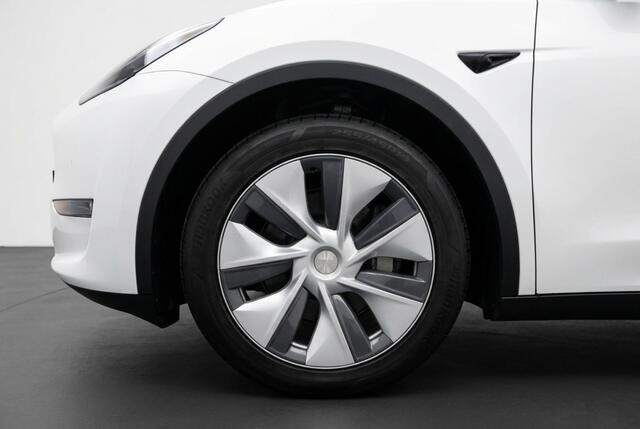 Tesla Model Y RWD 58 kWh | Origineel NL auto | Trekhaak afneembaar