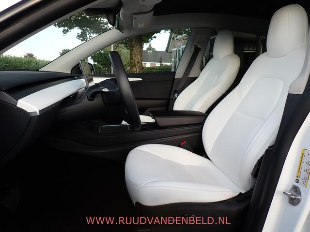 Tesla Model Y Long Range AWD 75kWh 90%SOH TREKHAAK + 20-INCH / PREMIUM-WHITE INTERIEUR