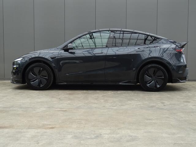 Tesla Model Y Premium Long Range RWD 78.1 kWh * EYE-CATCHER !!