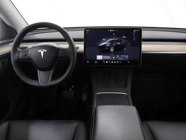 Tesla Model Y RWD 58 kWh | Panoramadak | 360° Camera | Stoelverwarming | Keyless Entry/Go | Elek. Stoelen | Climate Control | Elek. Achterklep |