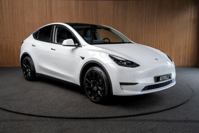 Tesla Model Y SOH: 95,8% Navi 360° Leer ACC Autopilot PDC Elektr. achterklep Stoelverwarmimg voor en achter Stuurverwarming Optie: Full Self-Driving Capability BTW auto
