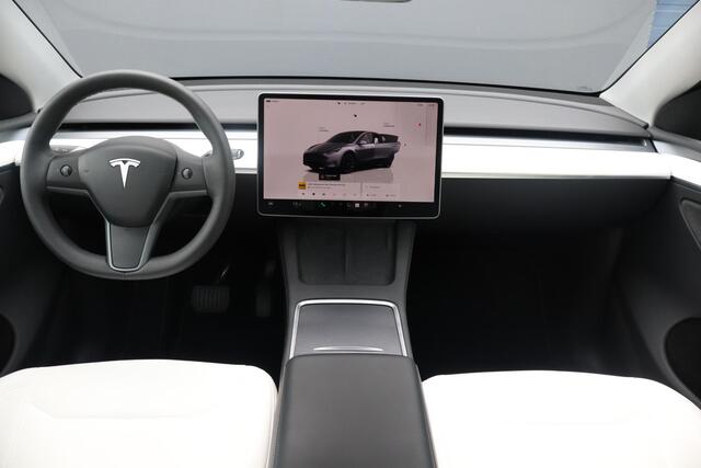 Tesla Model Y Long Range AWD 75 kWh | SOH 95% | Full Self-Driving comp 3 | Warmtepomp | Trekhaak | 20 inch Lm velgen