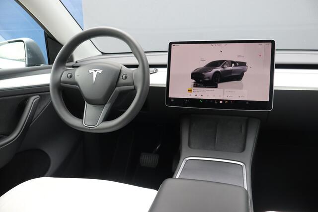 Tesla Model Y Long Range AWD 75 kWh | SOH 95% | Full Self-Driving comp 3 | Warmtepomp | Trekhaak | 20 inch Lm velgen