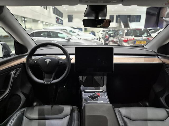 Tesla Model Y RWD 58 kWh | Panoramadak | Stoelverwarming | Navigatie | Camera |