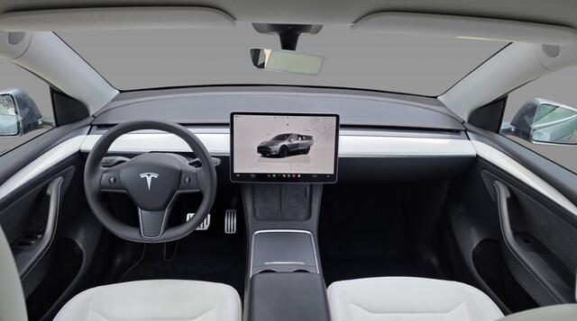 Tesla Model Y Performance AWD 75 kWh / Hardware 4 / AMD Ryzen / Panoramadak / Camera / 21'' / Stoelverwarming