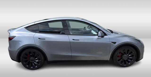 Tesla Model Y Performance AWD 75 kWh / Hardware 4 / AMD Ryzen / Panoramadak / Camera / 21'' / Stoelverwarming
