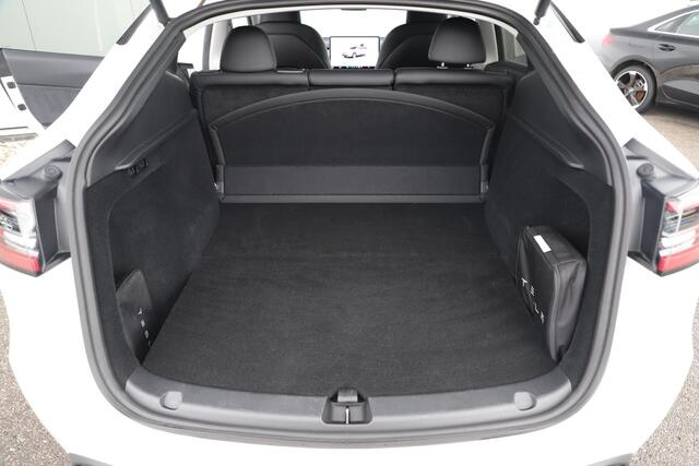 Tesla Model Y Long Range AWD 75 kWh Afneembare Trekhaak Panoramadak Full Self Driving 3 Lederen Bekleding