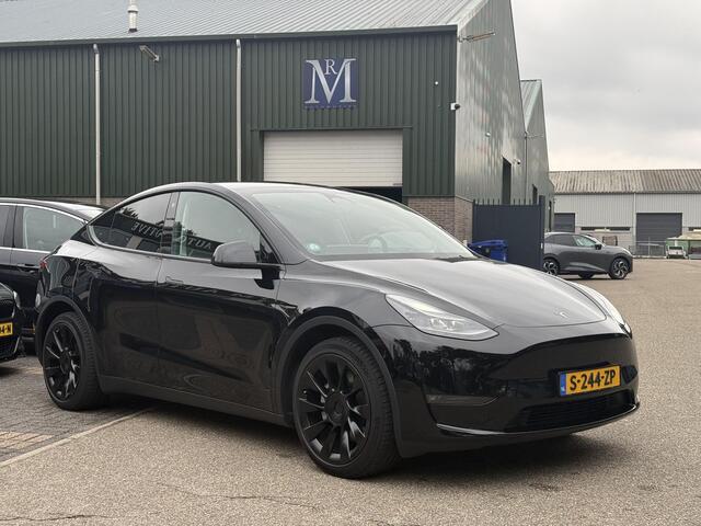 Tesla Model Y Long Range AWD 75 kWh VAN: 38.900,- VOOR: 35.877,- UW HERFSTVOORDEEL: 3.023,-|SOH 92%| ORIGINEEL NED. NAP| 1STE EIGENAAR!| FABRIEKSGARANTIE OP ACCU & AANDRIJFLIJN TOT 2031 OF 192.000 KM| BTW VERREKENBAAR|