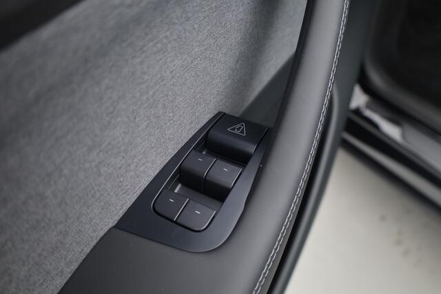Tesla Model Y Premium Long Range RWD 75 kWh | Rijklaar! | Direct Leverbaar! | Pano | FSD Computer 4 | Warmtepomp | Dig. Cockpit | Ventilatie | Stoelverw. | Elek. Stuur+Stoelen+Klep | Camera+dodehoek | Sfeerverl. | Google V