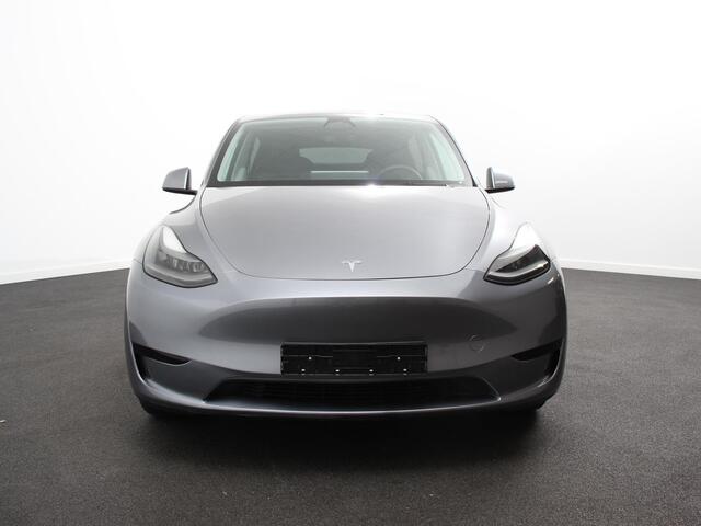 Tesla Model Y Long Range AWD 75 kWh Climate control Adaptieve cruise control Achteruitrijcamera Panoramadak Keyless Stuurverwarming Stoelverwarming LED Navigatie Parkeersensoren