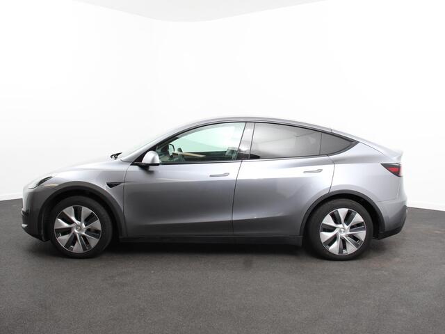 Tesla Model Y Long Range AWD 75 kWh Climate control Adaptieve cruise control Achteruitrijcamera Panoramadak Keyless Stuurverwarming Stoelverwarming LED Navigatie Parkeersensoren