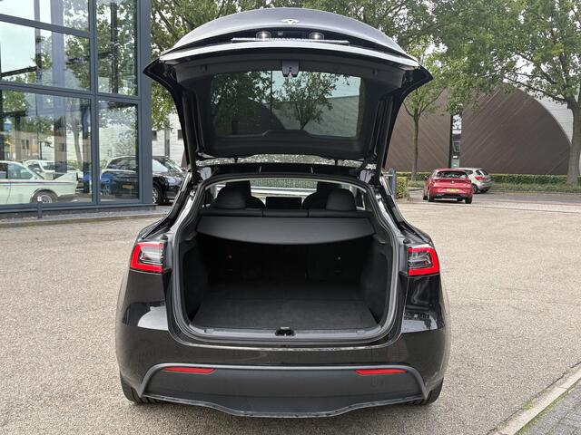 Tesla Model Y Long Range AWD 75 kWh VAN:40.900,- VOOR:37.440,- UW HERFSTVOORDEEL:3.460,- | SOH 94% | RIJKLAAR GELEVERD | AFNEEMBARE TREKHAAK |TESLA FABRIEKSGARANTIE TOT 06-2027 OF 80.000 KM | TESLA GARANTIE ACCU + AANDRIJFLIJN T/M 06-2031 OF 192.000 KM
