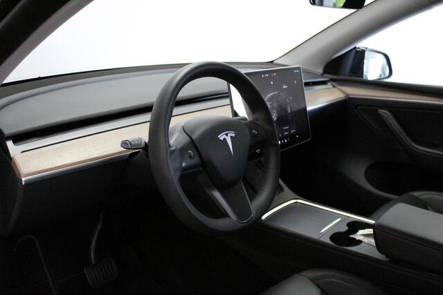 Tesla Model Y RWD 58 kWh | SOH 93% | CAMERA | STOEL-VERW | CLIMA | D-GLAS | LED | 19'LMV | DAB | BTW |