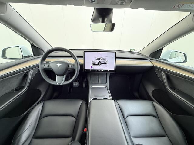 Tesla Model Y RWD 300PK SOH 90% Trekhaak Warmtepomp LFP-Accu Premium-Audio AMD Ryzen(TM) Camera's Navi Ecc Led Lmv 19" Privacy Glas Leder Stoel+Stuurverwarming Panoramadak Bluetooth Elek.Achterklep 1.600KG Trekgewicht 1e Eigenaar Origineel Nederlandse Auto – foto 3