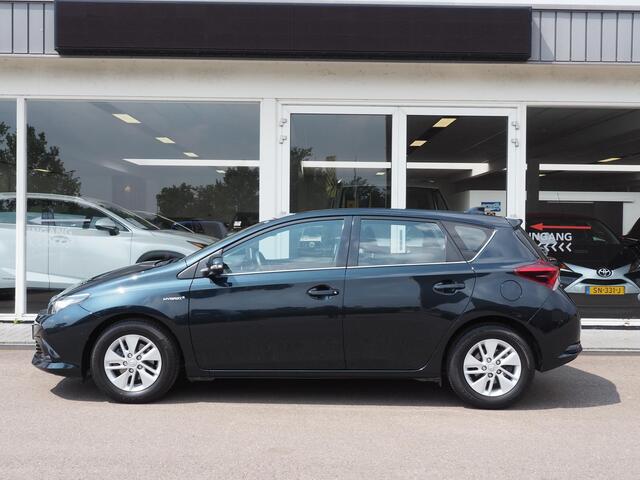 Toyota AURIS 1.8 Hybrid Now