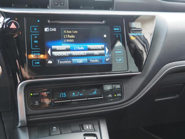 Toyota AURIS 1.8 Hybrid Now