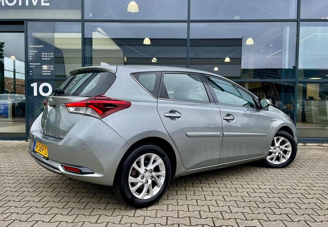 Toyota AURIS 1.8 Hybrid Dynamic *Navi*
