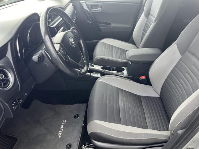 Toyota AURIS Touring Sports 1.2T Energy Plus Automaat Climate control Cruise control Trekhaak