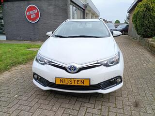 toyota-auris-1.8-touring-sports,nav