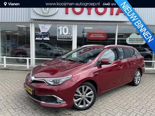 toyota-auris-touring-sports-1.8-hyb