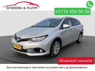 toyota-auris-touring-sports-1.8-hyb