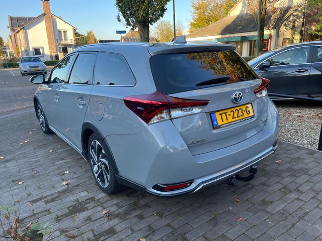 Toyota AURIS TOURING SPORTS 1.8 HYBRID FREESTYLE / PANODAK / CAMERA / DAB