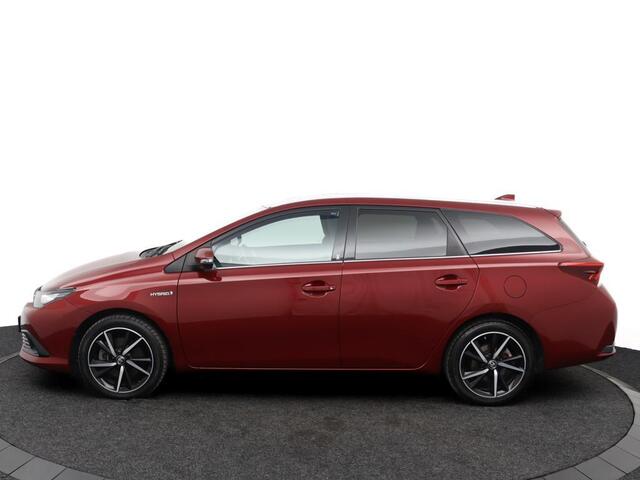 Toyota AURIS Touring Sports 1.8 Hybrid Dynamic | Stoelverwarming | Keyless | Cruisecontrol | Keyless | Lage km stand |