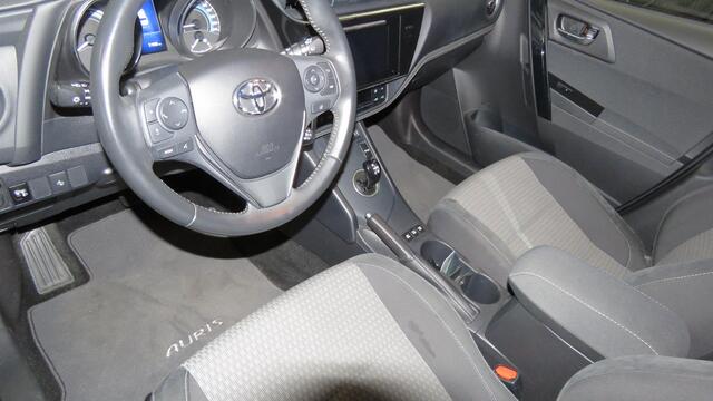 Toyota AURIS 1.8 Hybrid Dynamic ,NAVIGATIE,EATC,CRUISE.Als NIEUW 51998KM