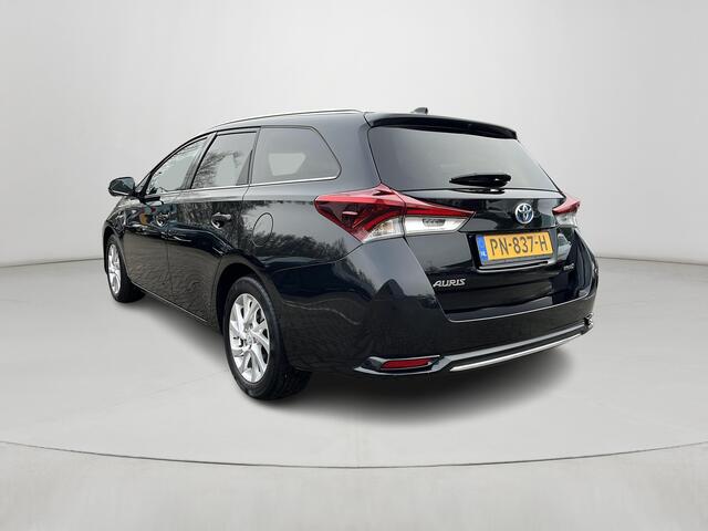 Toyota AURIS Touring Sports 1.8 Hybrid Dynamic Go | All-in prijs | Navigatiesysteem | Bluetooth | Camera |