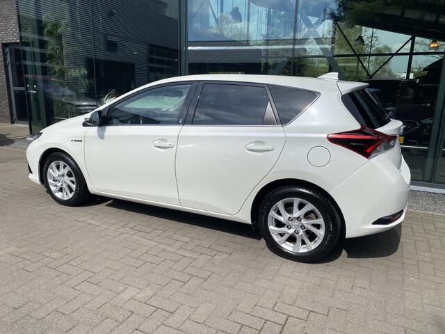 Toyota AURIS 1.8 Hybrid Dynamic