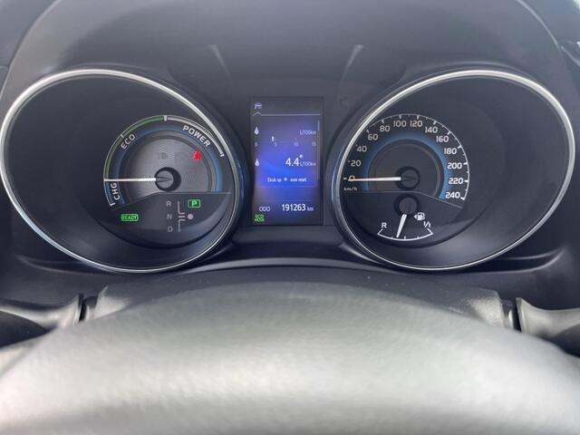Toyota AURIS 1.8 Hybr. Trend