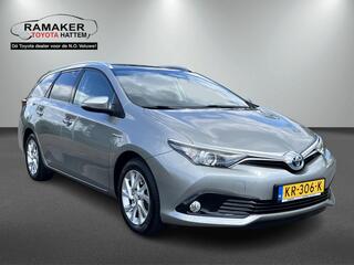 toyota-auris-1.8-hybr.-trend