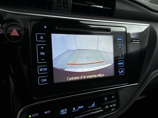 Toyota AURIS 1.2T Volcano Edition