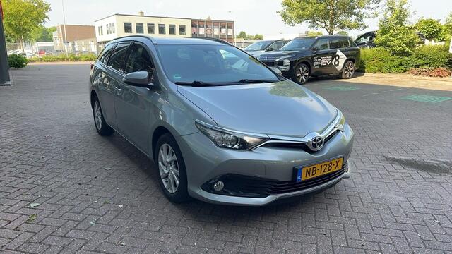 Toyota AURIS Touring Sports 1.2T Aspiration | Trekhaak | Climate Control | Dealeronderhouden