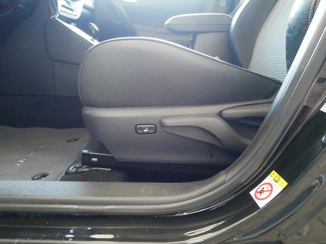 Toyota AURIS Touring Sports 1.8 Hybrid Lease pro, Vol Opties!