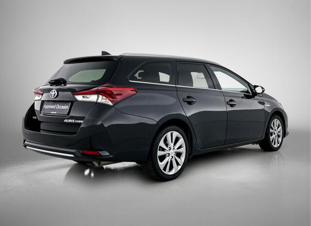 Toyota AURIS Touring Sports 1.8 Hybrid Business Plus | Privacy glass | Navigatie | 17"LM velgen |