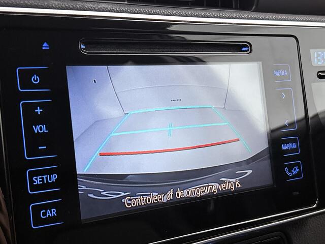 Toyota AURIS Touring Sports 1.8 Hybrid Business Plus | Privacy glass | Navigatie | 17"LM velgen |