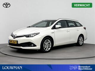 toyota-auris-touring-sports-1.8-hyb
