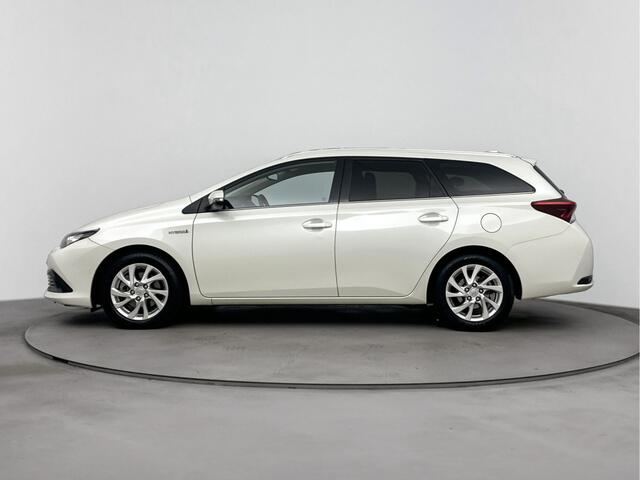 Toyota AURIS Touring Sports 1.8 Hybrid Dynamic | Cruise Control | Climate Control | Metaallak | Lichtmetalen Velgen |